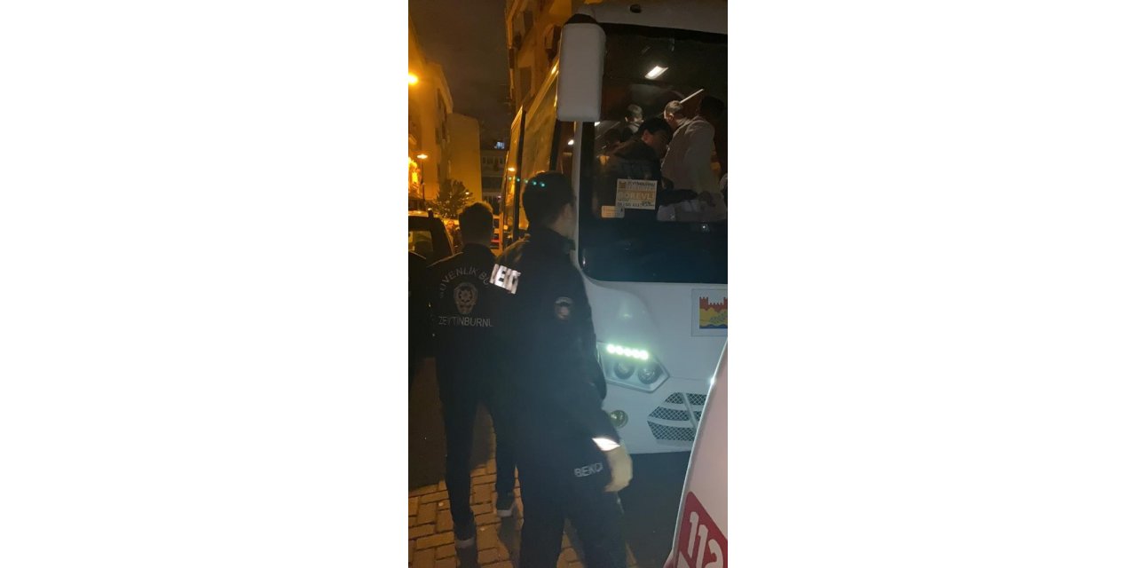 Zeytinburnu’nda bin 474 kaçak göçmen sınır dışı edildi