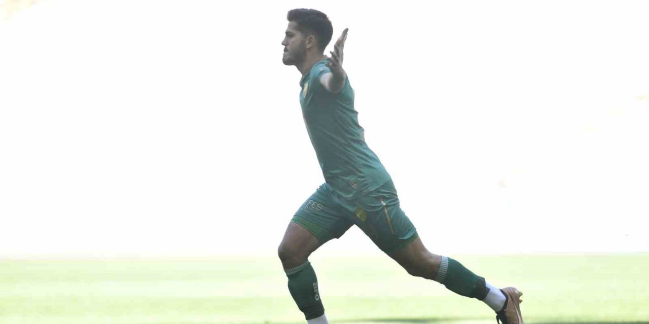 TFF 2. Lig: Bursaspor: 4 - Arnavutköy Belediyespor: 1