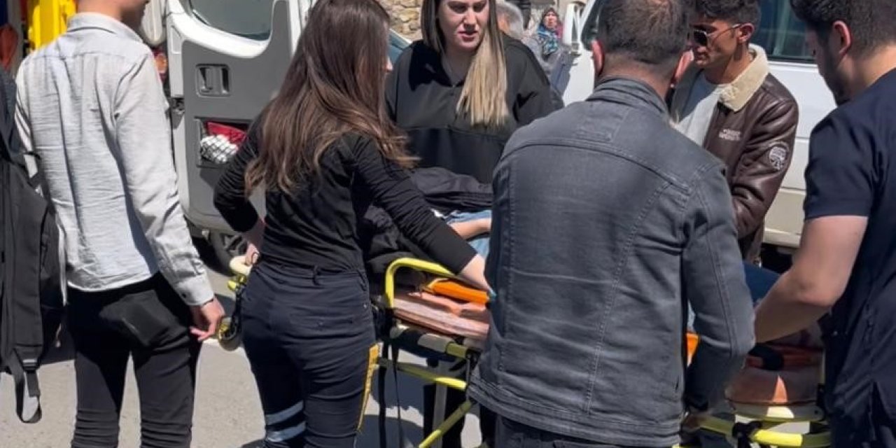 Yaya yolundan geçmeye çalışan genç kıza otomobil çarptı