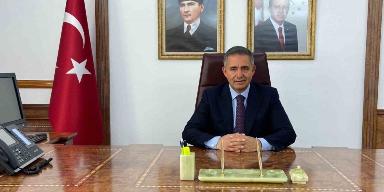 Kırşehir Valisi Mete Buhara: "Türkiye’nin teminatı alın terinin simgesi emekçinin yanındayız"