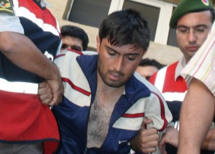 Polisi öldürmemiş, kurtarmak istemiş