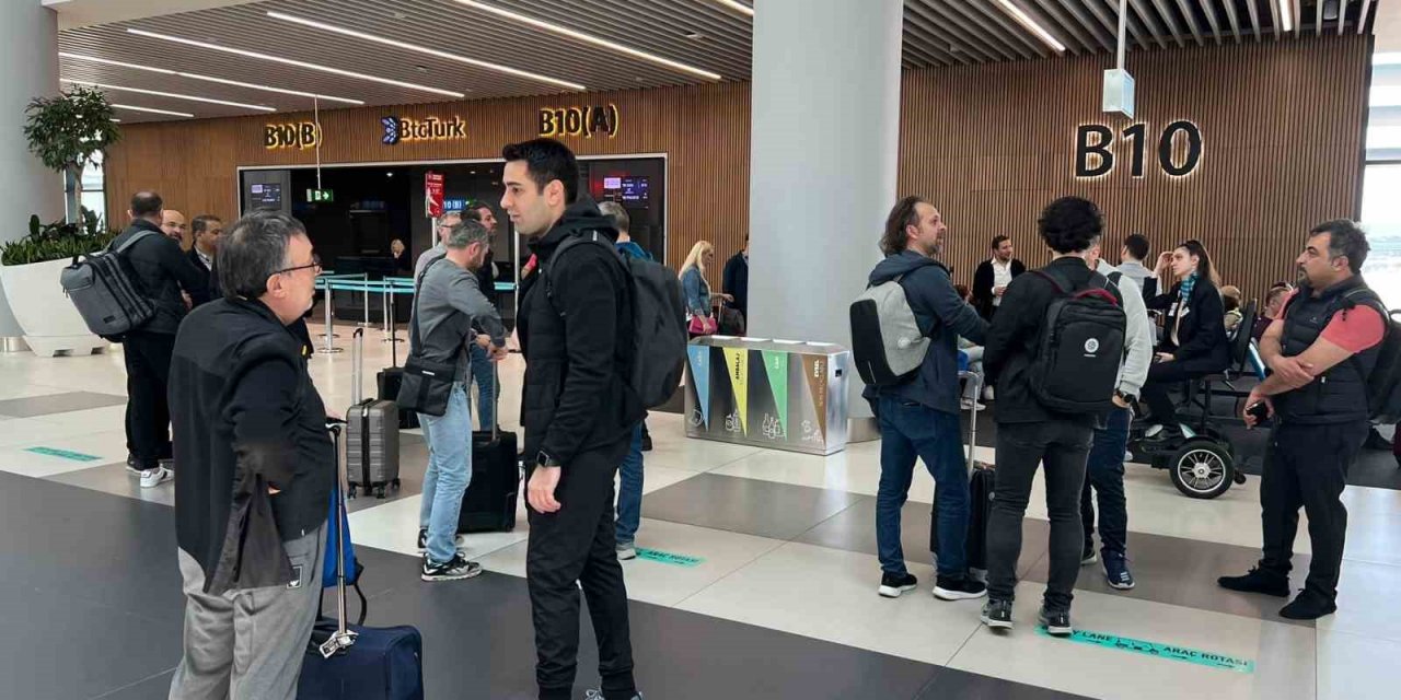 Türk Telekom, EuroCup final maçı için Türkiye’den ayrıldı