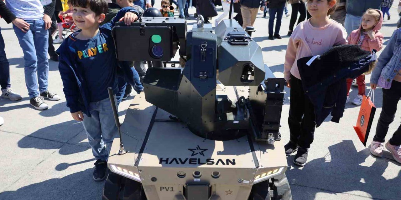 TEKNOFES’te insansız otonom kara aracına yoğun ilgi