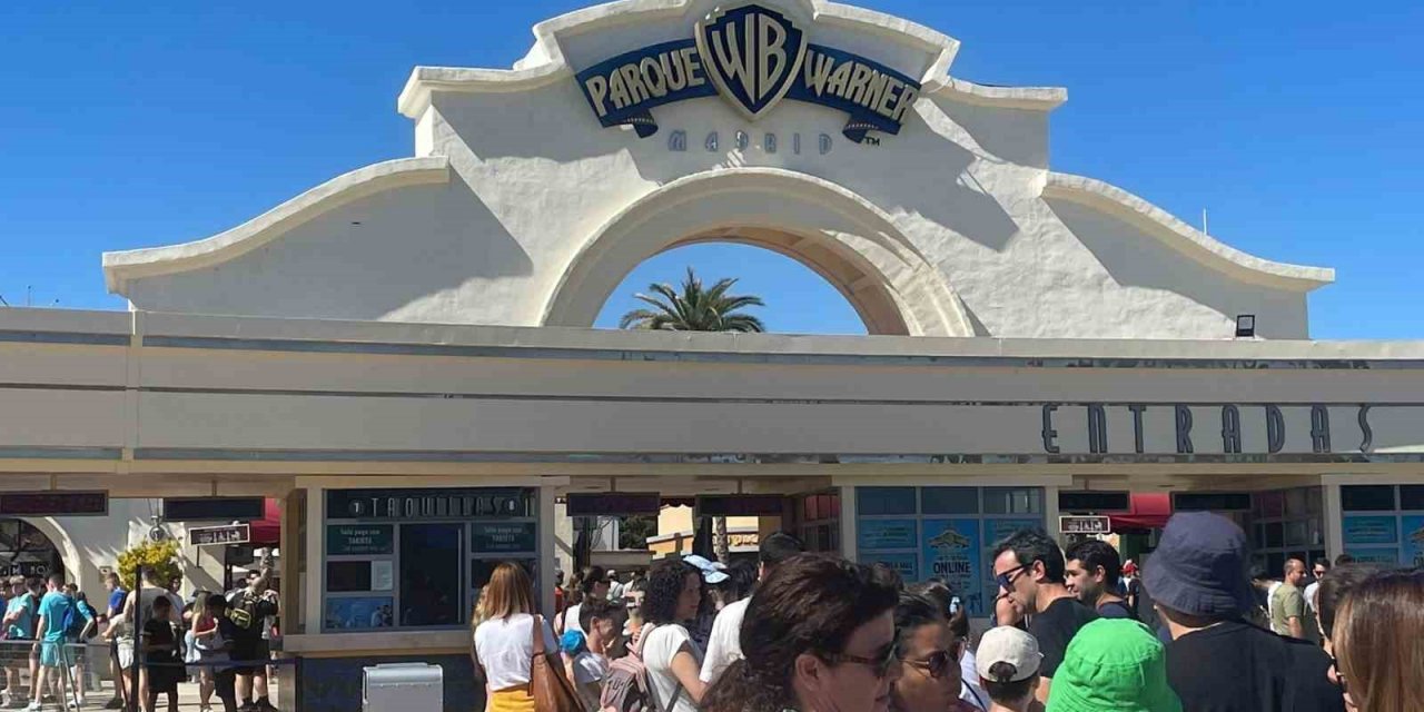 Kütahya Necip Fazıl Kısakürek Anadolu Lisesi öğrencileri İspanya yolcusu