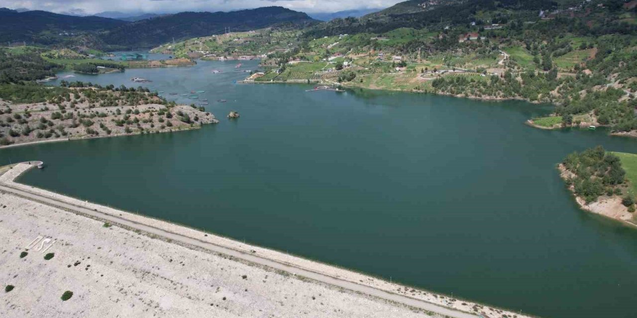 Depremin vurduğu çiftçilere barajlar can suyu olacak