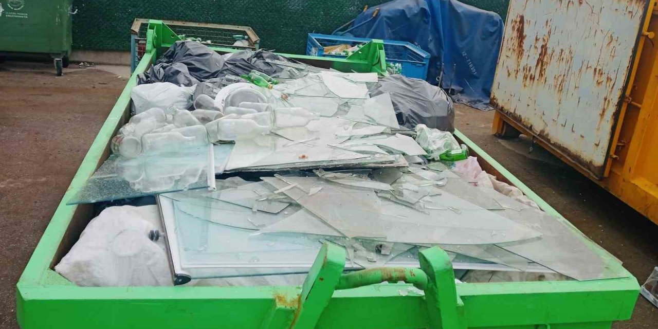 Körfez’de 4 ayda 10 ton cam atık ekonomiye kazandırıldı