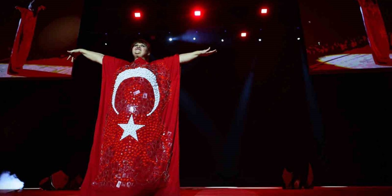 Türkiye’nin ilk cam festivali kapılarını bu kez depremzedeler için açıyor