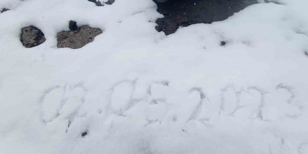 Artvin’in yüksek kesimlerine Mayıs ayında kar sürprizi