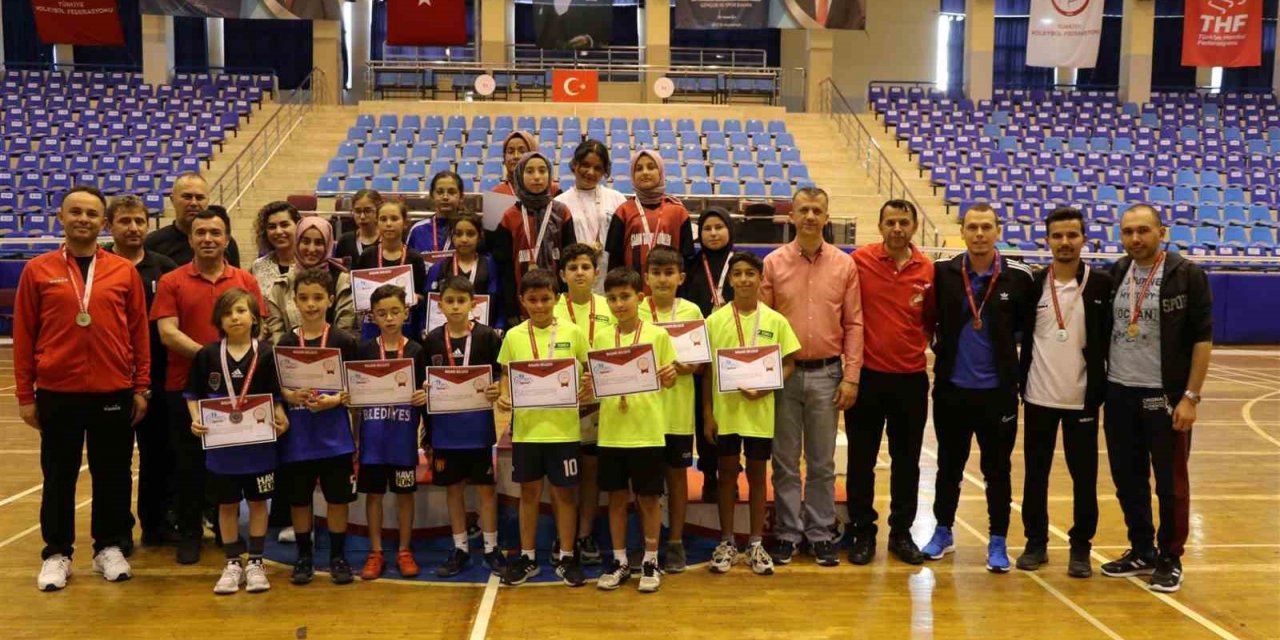 Aydın’da Badminton Grup Müsabakaları tamamlandı