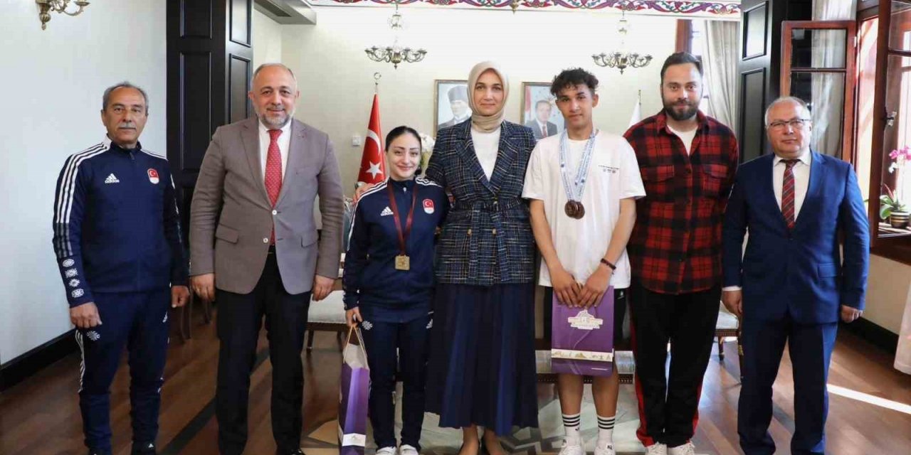 Vali Yiğitbaşı: “Kamu olarak bizler ve aileler gençlerimizi her daim spora yönlendirmeliyiz”