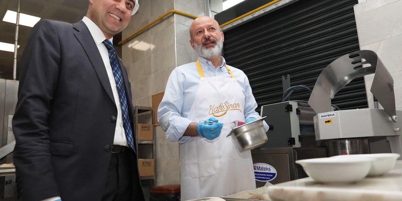 Başkan Çolakbayrakdar, glütensiz yağlama ve ekmek pişirdi