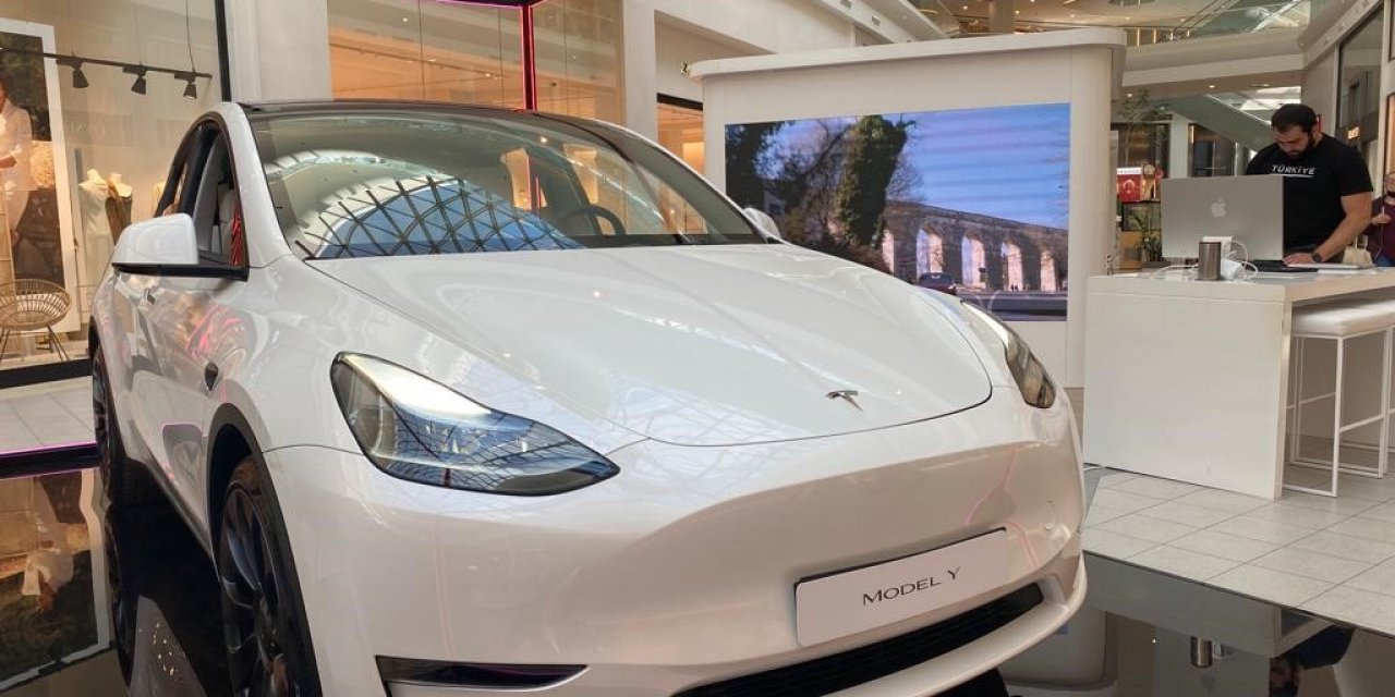 Tesla, ikinci AVM mağazasını Anadolu Yakası’nda açtı