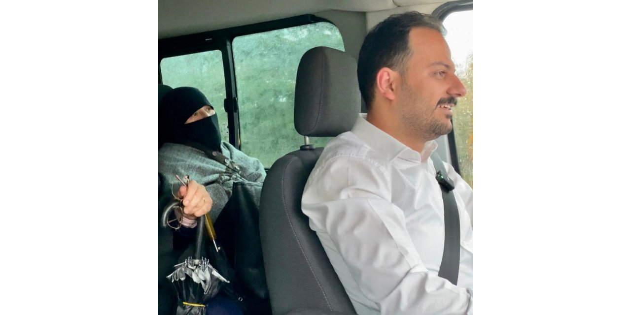 Yağmur Altında Kalan Vatandaşlara Milletvekili Adayı Yetişti