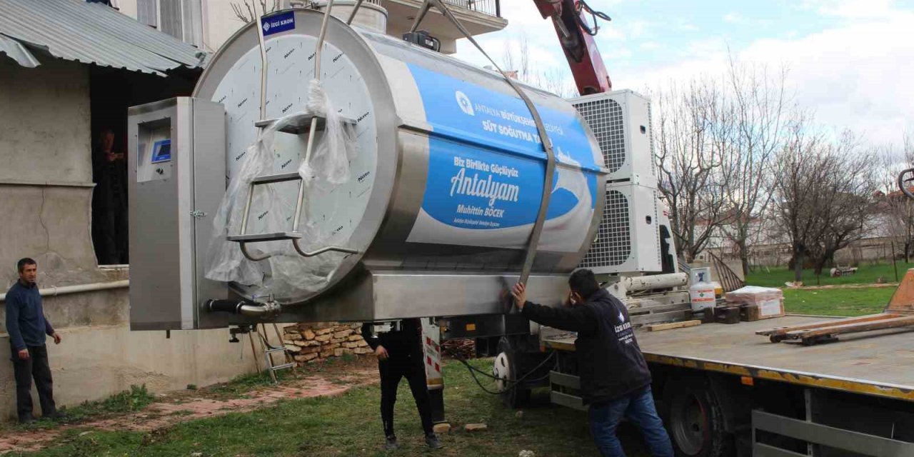 Büyükşehir’den Korkuteli Yelten’e süt tankı