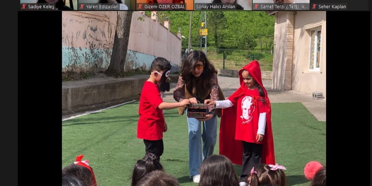 Üniversitede çocuk hakları konuşuldu