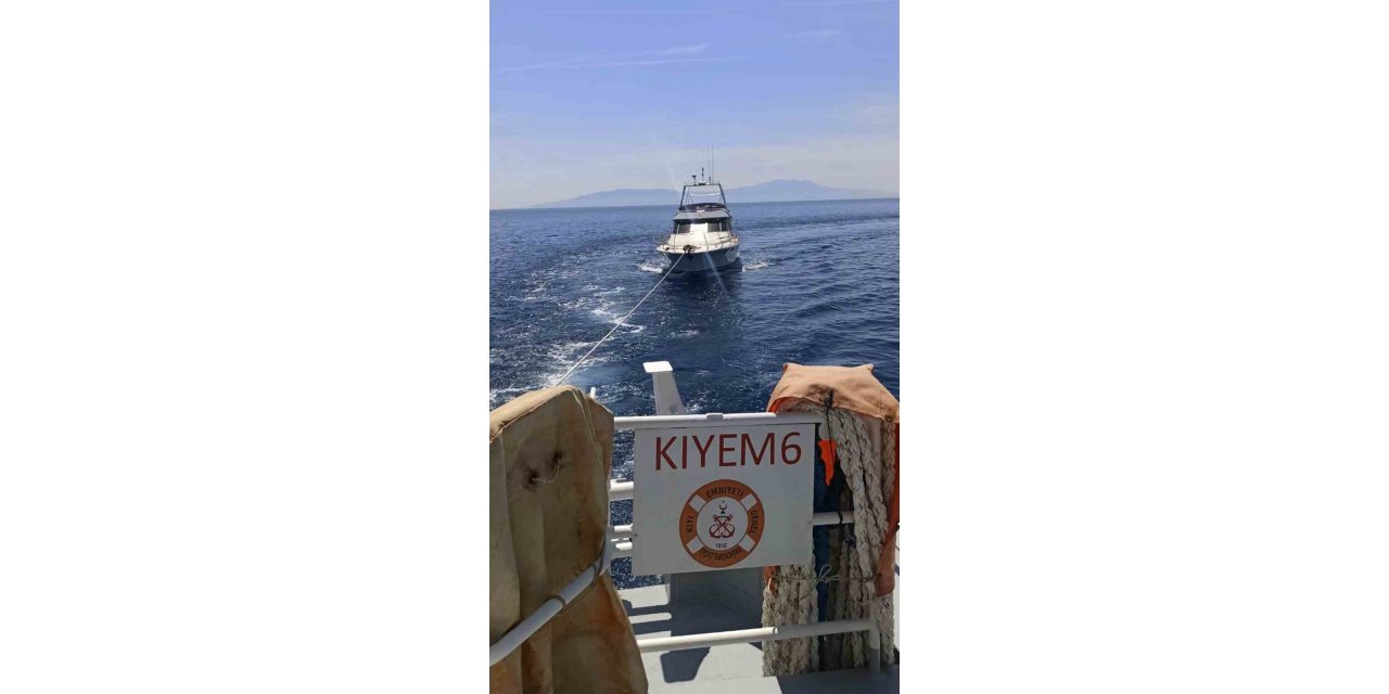 Lüks tekne açık denizde arıza yaptı, KIYEM kurtardı