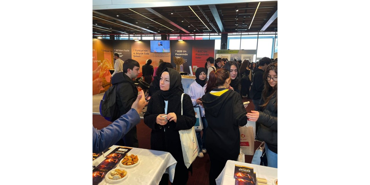 İşveren ve gençler bir arada