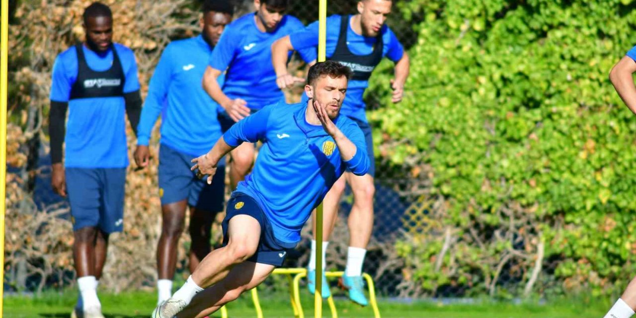 Tolunay Kafkas: "Kupayı kazanmak istiyoruz"