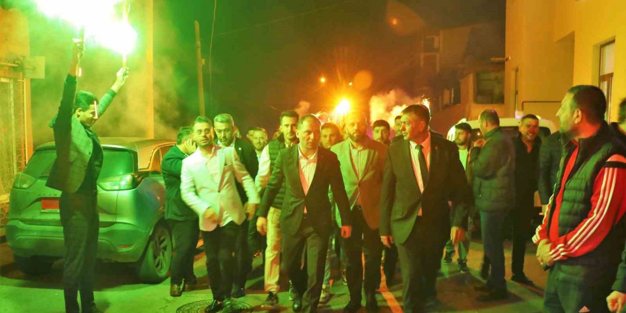 “Haç ile hilalin kavgasına millet olarak şahitlik ediyoruz”