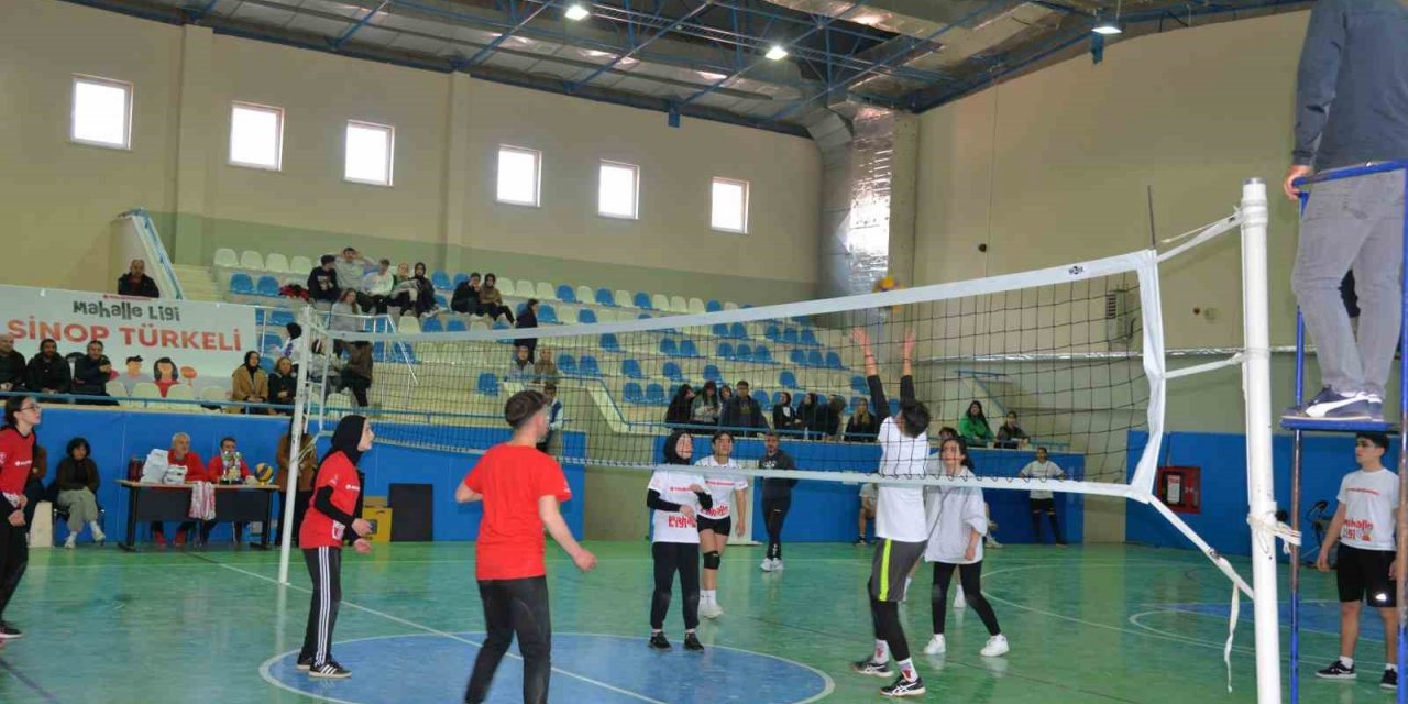 Türkeli’de "Mahalle Ligi" voleybol etkinliği