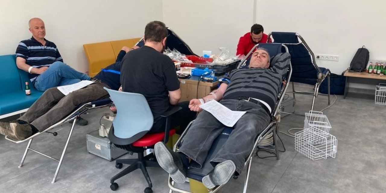 Hisarcık’ta 7,5 saatte 52 ünite kan toplandı