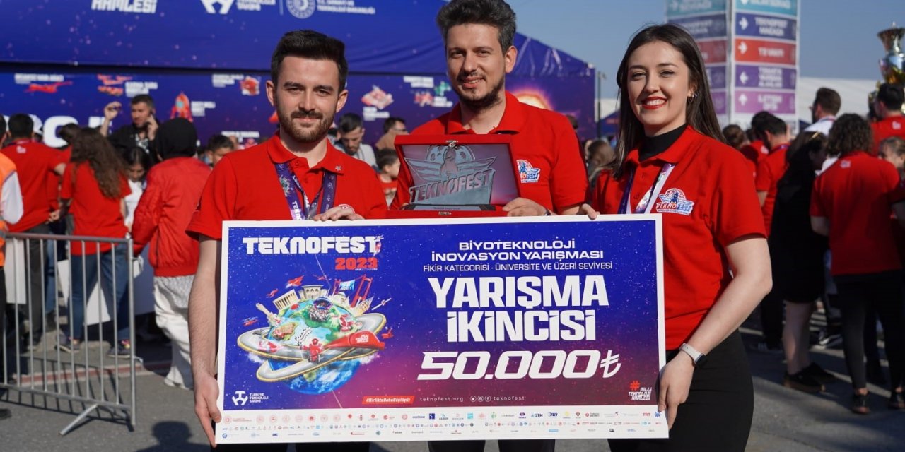 BARÜ’lüler TEKNOFEST’te en iyiler arasına girdi