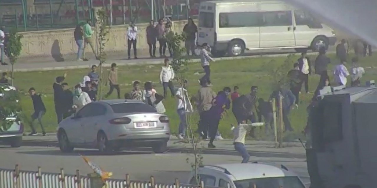 Güvenlik güçlerine taşlı saldırıda bulunan 7 kişi gözaltına alındı