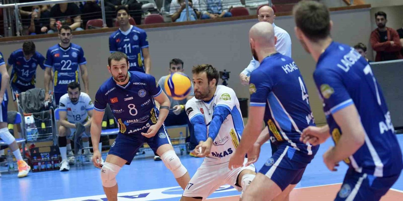 Arkas Spor, filede Fenerbahçe’ye konuk olacak