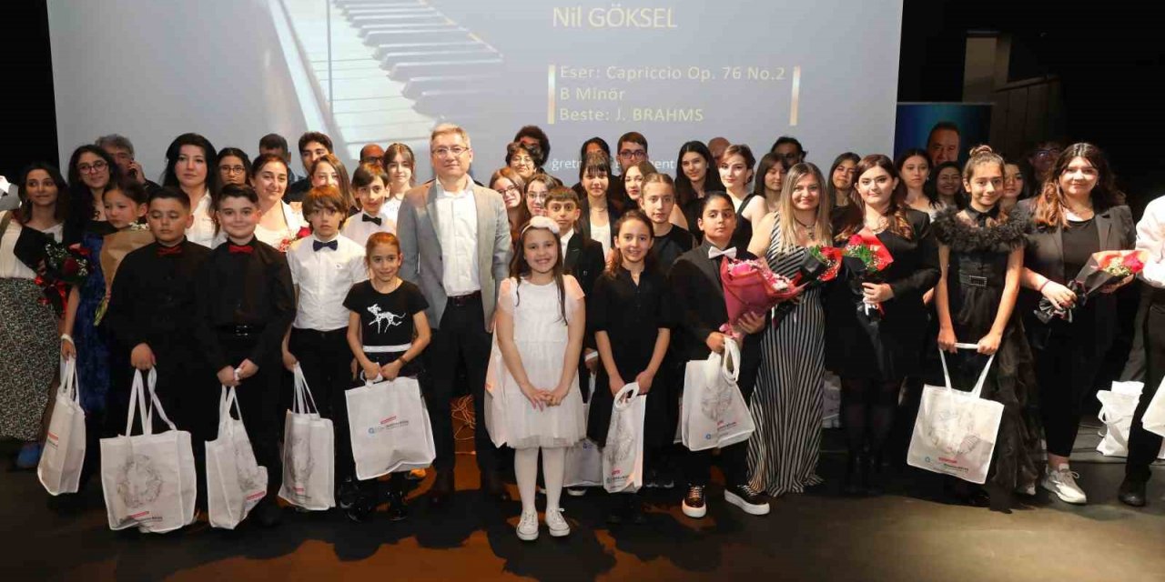 İsmail Baha Sürelsan Konservatuvarı  öğrencilerinden konser