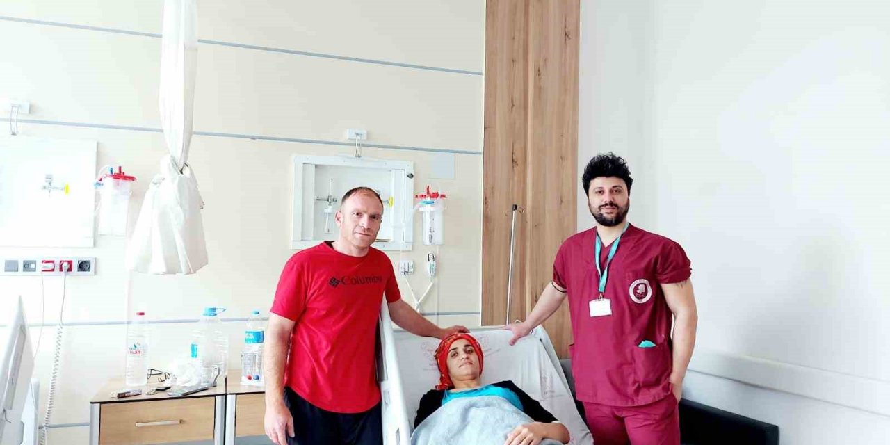 Ameliyat korkusu nedeniyle karnındaki dev kitleyle 3 yıl boyunca acı çekerek yaşadı