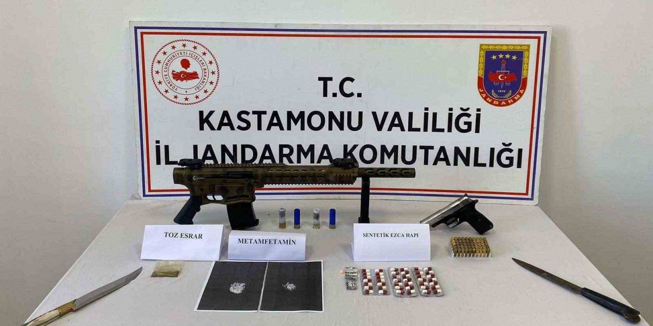 Kastamonu’da uyuşturucu operasyonu: 5 gözaltı
