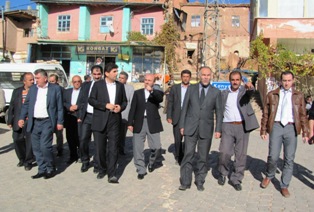 AK Partili yöneticiler Derbentlilerle buluştu