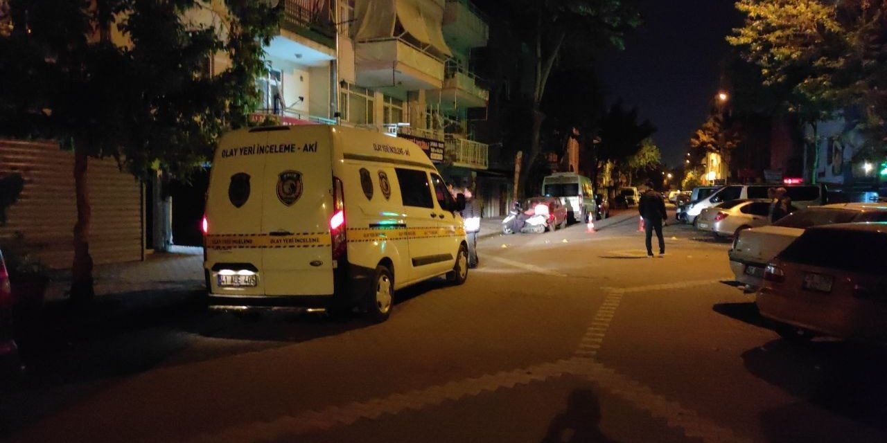 Dönerci dükkanı kurşunlandı