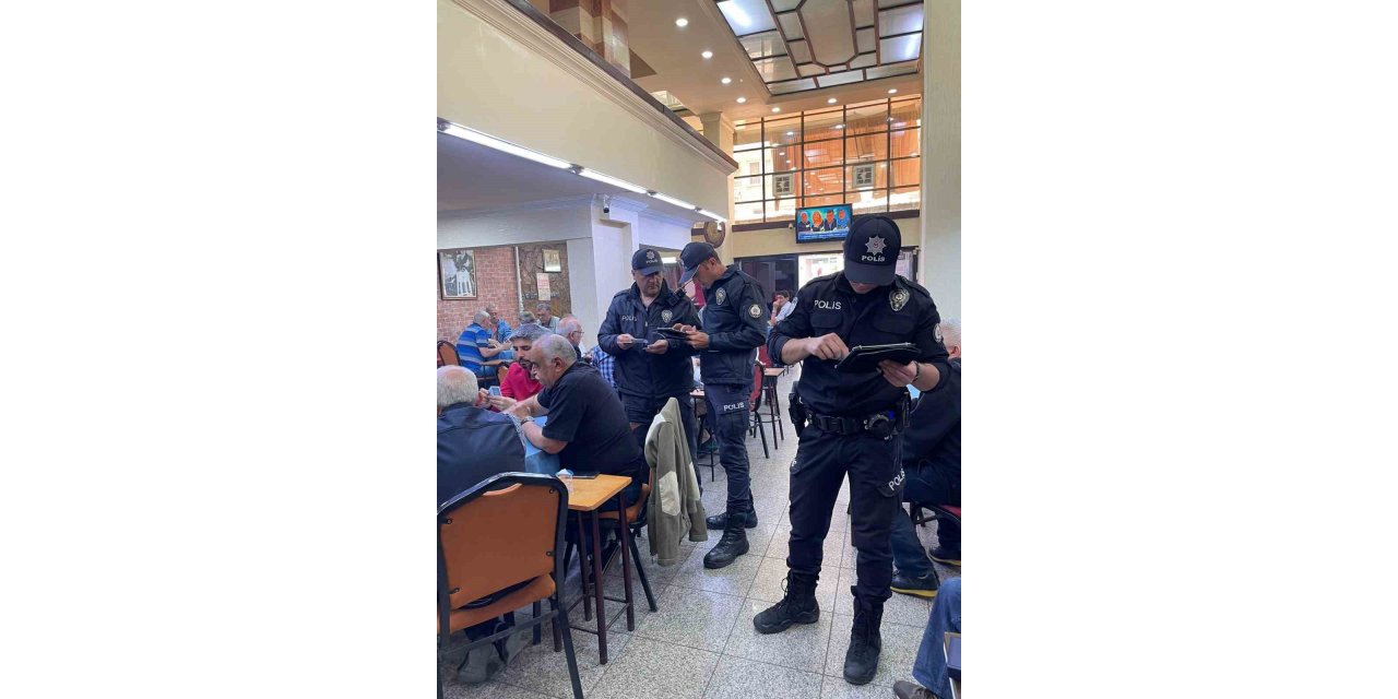 Karabağlar polisinden sıkı denetim