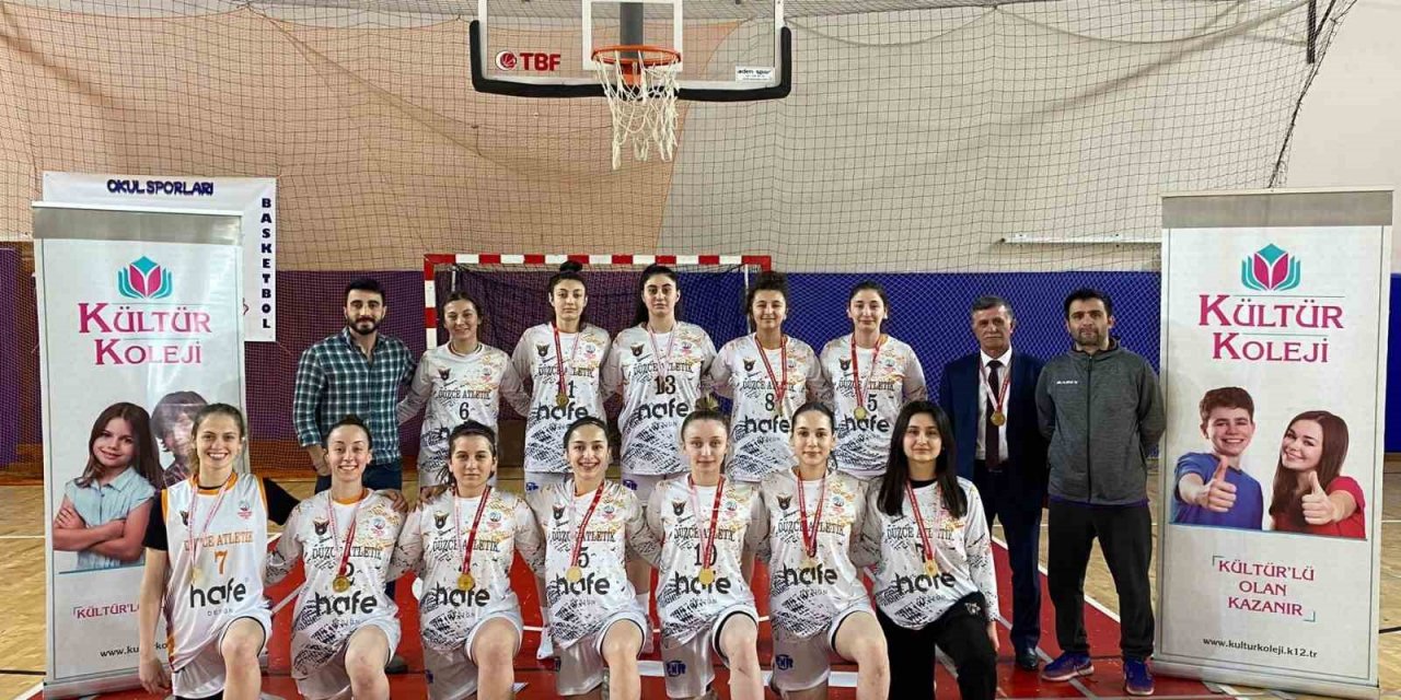 Düzceli kızlar adını yarı finale yazdırdı