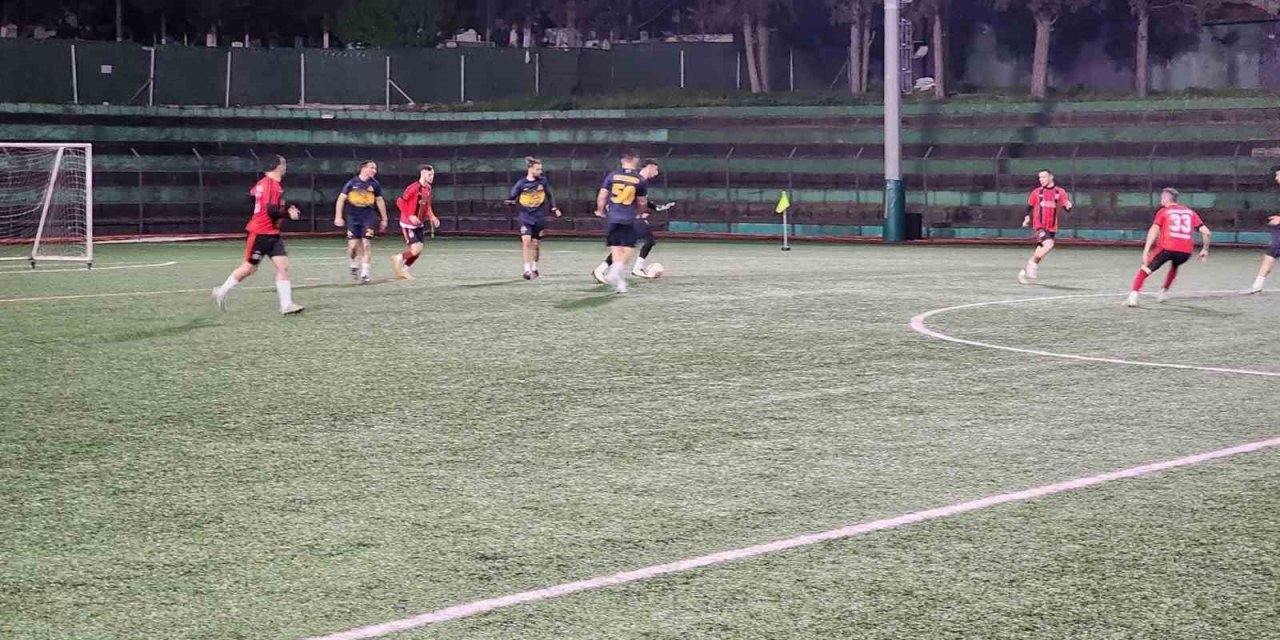 Gölcük Belediyesi 22. Geleneksel Futbol Turnuvası başladı