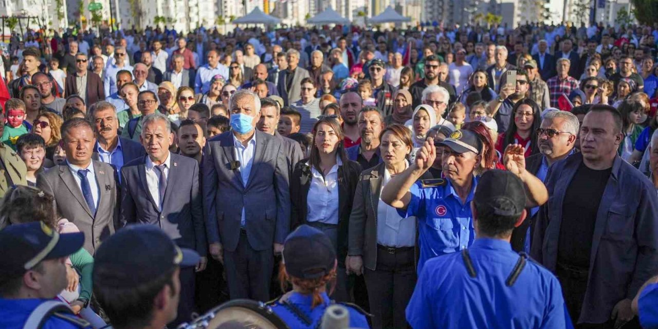 40 bin metrekare alanıyla Adana’nın ikinci büyük parkı açıldı