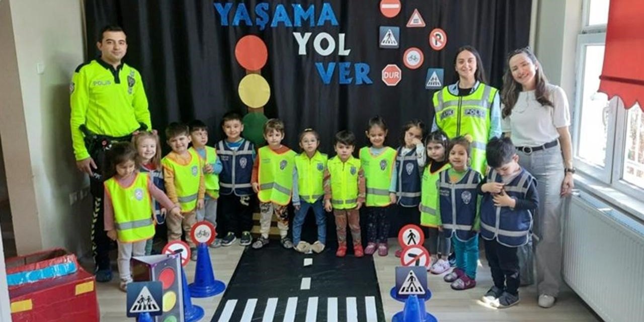 Çaycuma’da minik öğrencilere trafik eğitimi