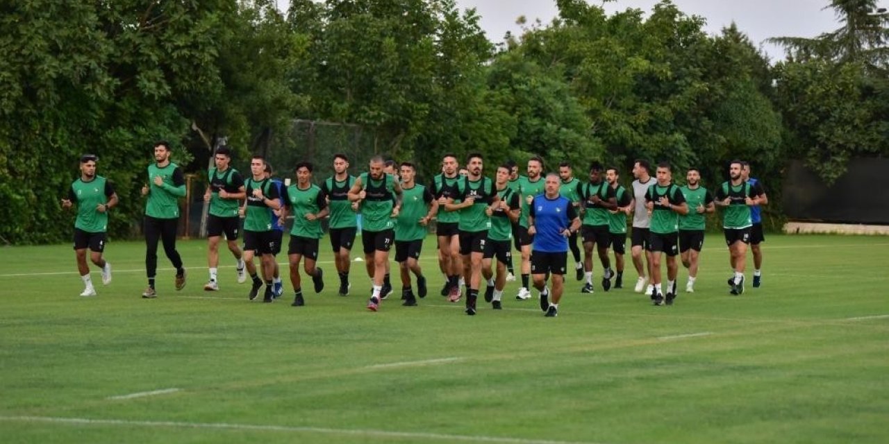 Denizlispor’da kan kaybı sürüyor