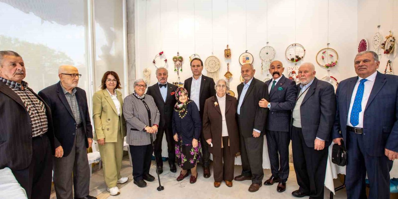 Bursa’da Huzurevi sakinlerinden muhteşem sergi