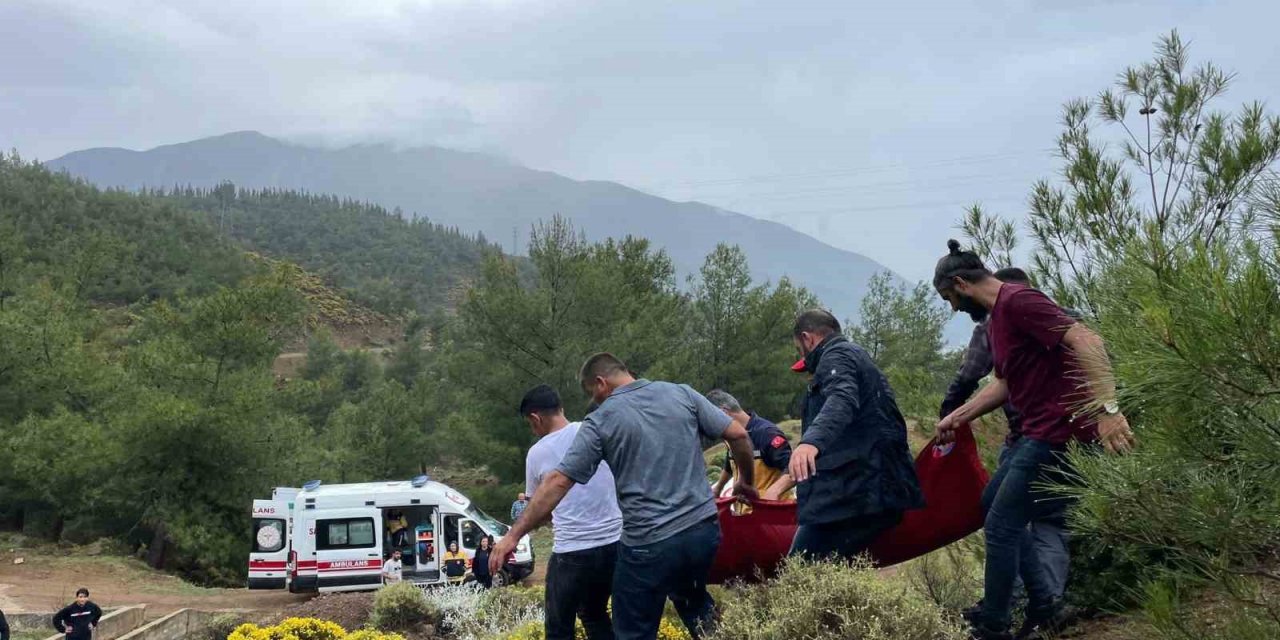 Fırtına Fethiye’de paraşütçüleri vurdu