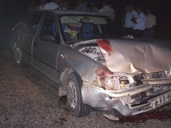 Otomobil koyun sürüsüne çarptı