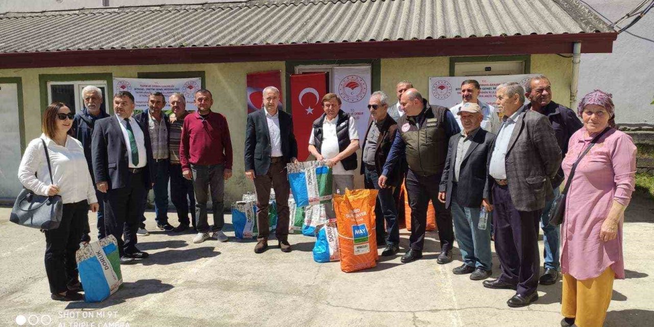 ‘Tarım Arazilerinin Kullanımının Etkinleştirilmesi Projesi’yle tohumlar dağıtıldı