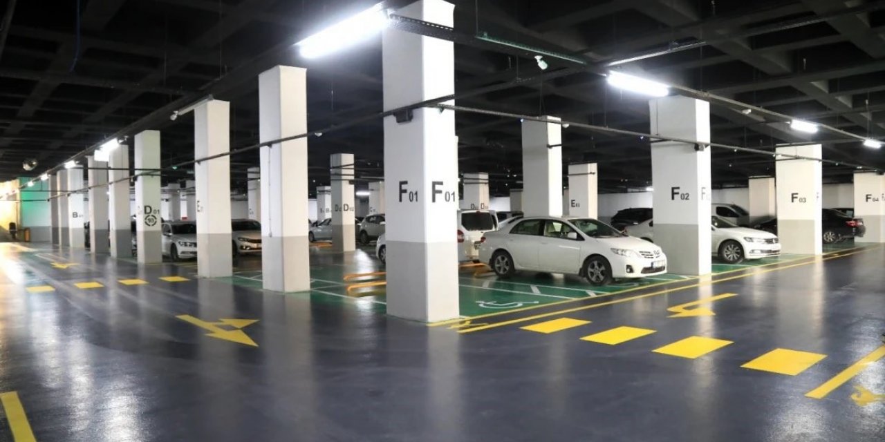 Elazığ’da 15 Temmuz Meydanı ve otoparkı hizmete açıldı