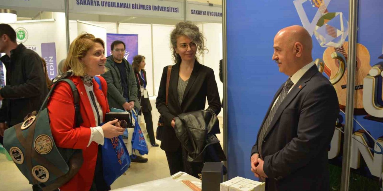 Düzce Üniversitesi İç Anadolu Kariyer fuarında