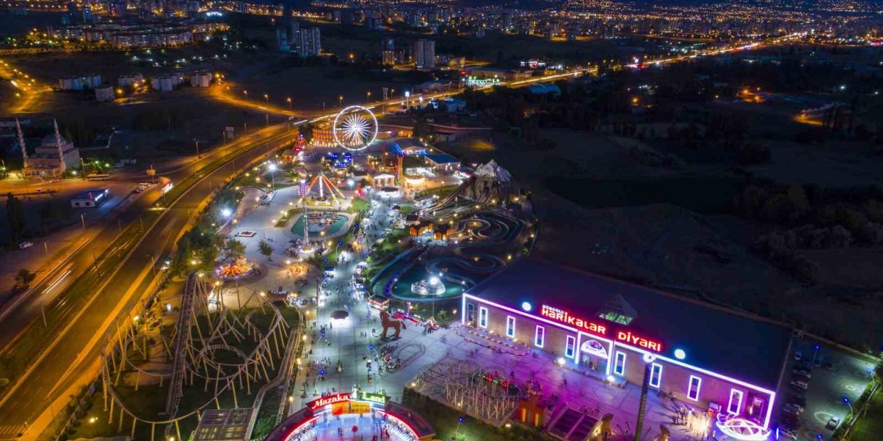 Büyükşehir Anadolu Harikalar Diyarı Spor Tesisleri hizmete başladı