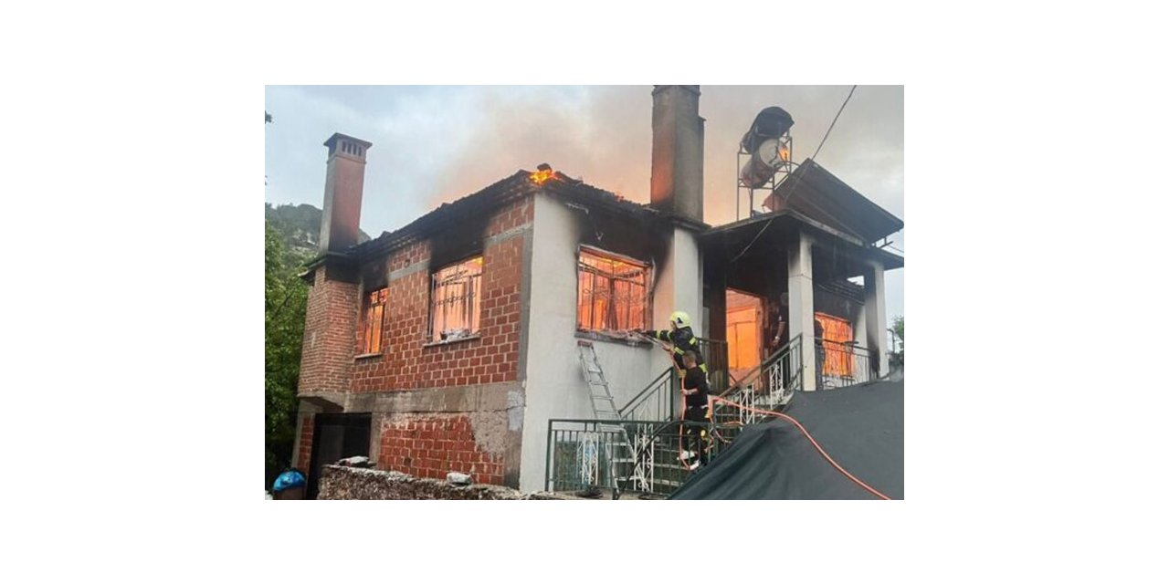 Milas’ta çıkan yangında anne ve oğlu hayatını kaybetti