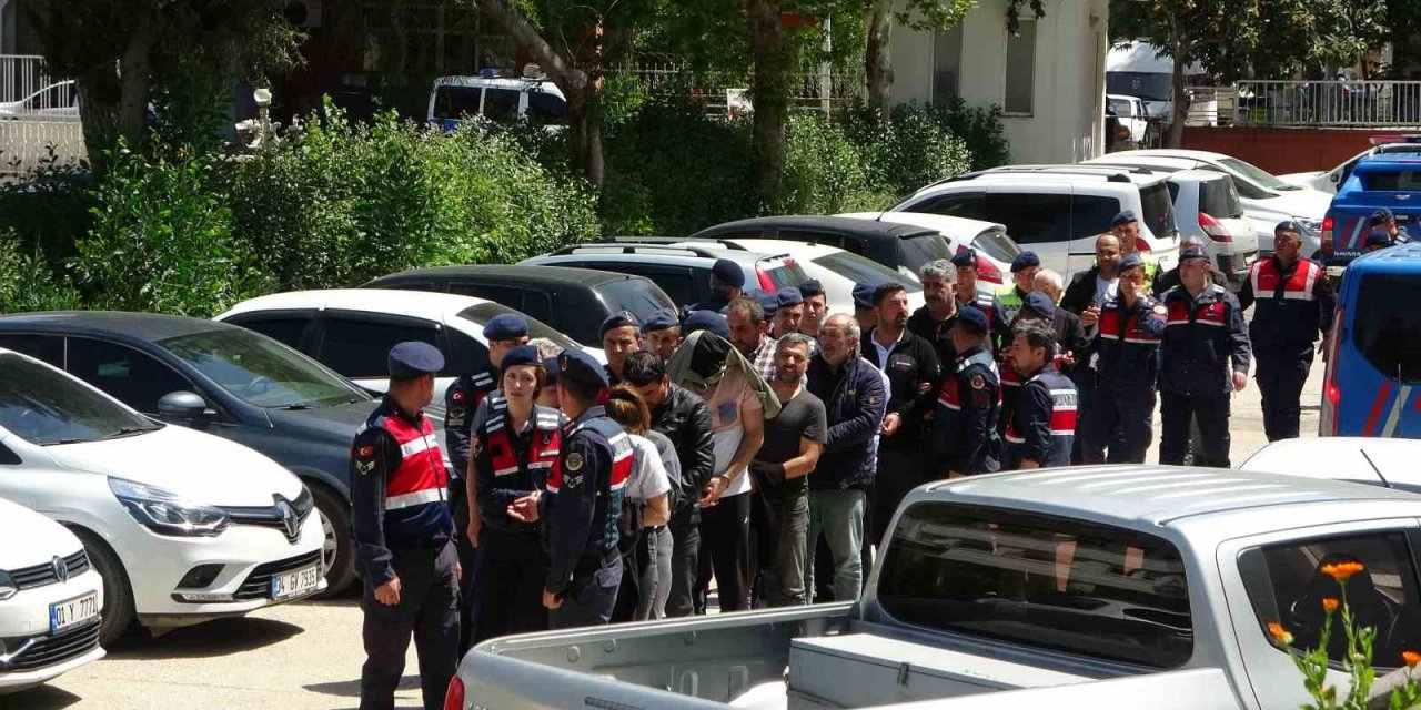 Adana’da jandarmadan "joker" operasyonu: 16 gözaltı