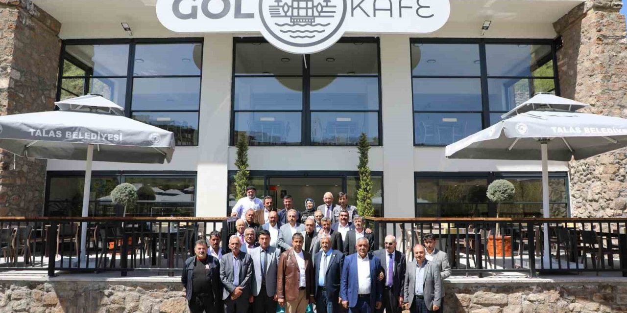 Başkan Yalçın muhtarlarla 100. Yıl Mesire Alanı’nda buluştu