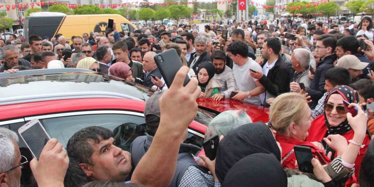 Karaman’da TOGG izdihamı